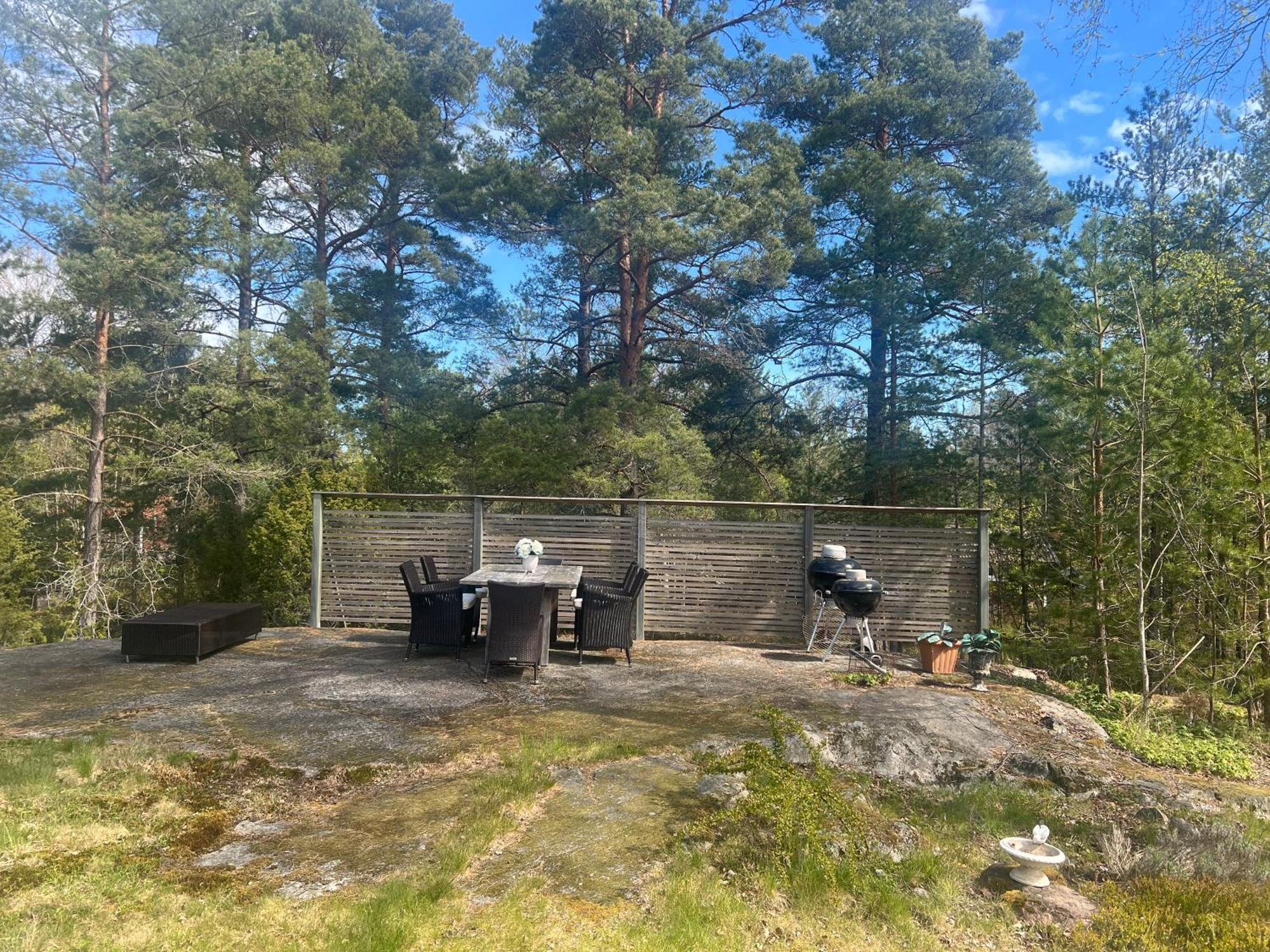 Charmigt Hus Pa Vindoe Estocolmo Exterior foto